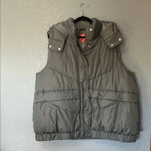 Ozark Trail Mid-Length Puffer Vest Green Size 16W - 18 W New With Tags